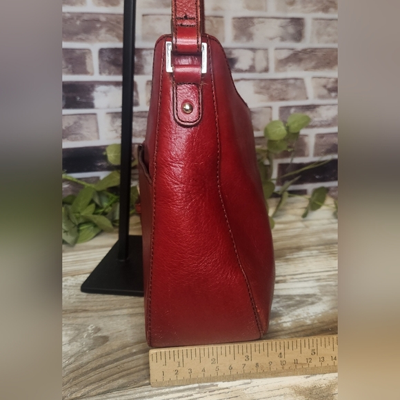 Etienne Aigner Vintage Dark Red Adjustable Strap Shoulder Bag - Picture 5 of 16